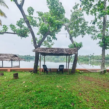 Waterfront By Palmyra Apartment Kollam Exterior photo