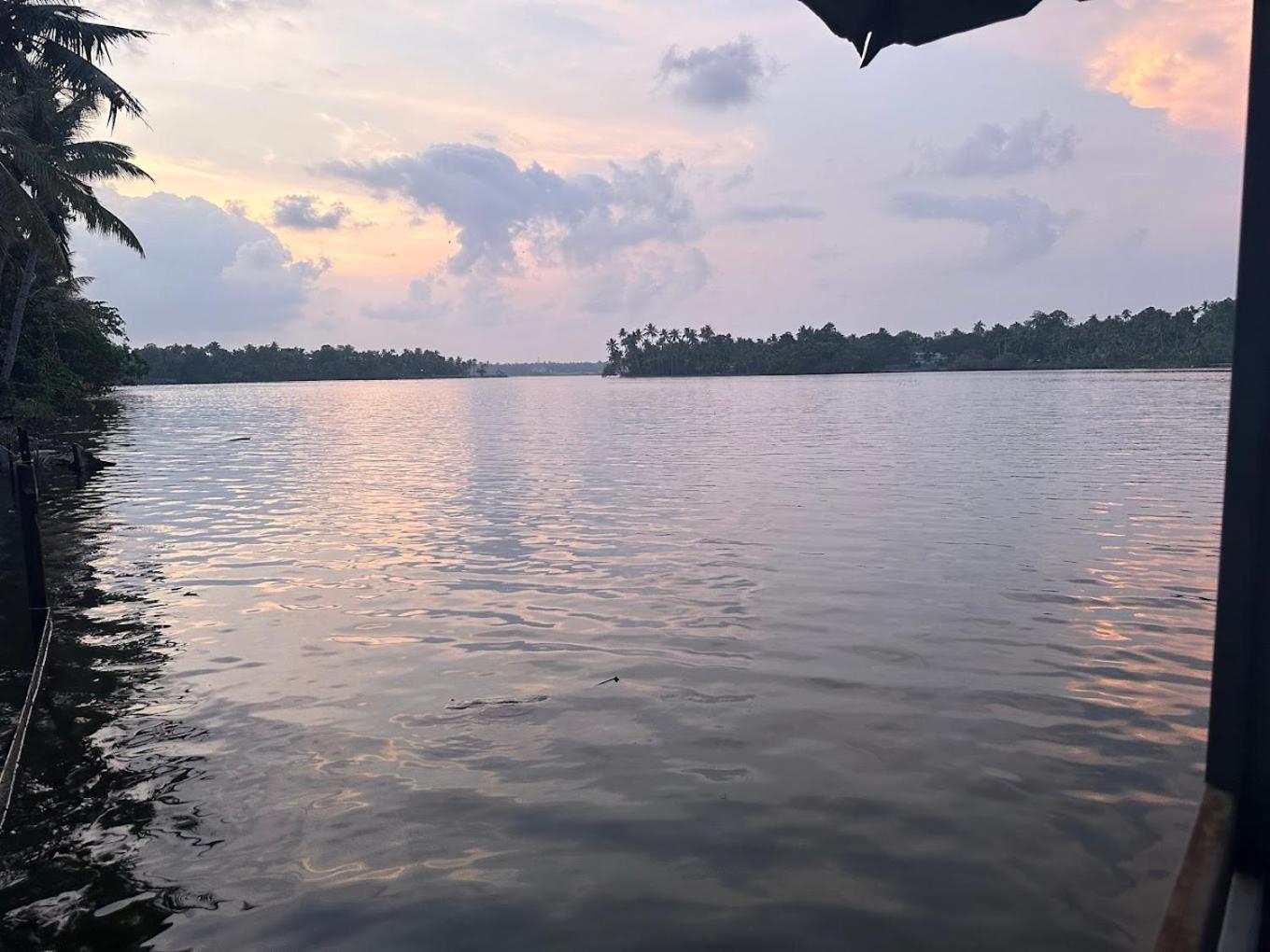 Waterfront By Palmyra Homestay Kollam