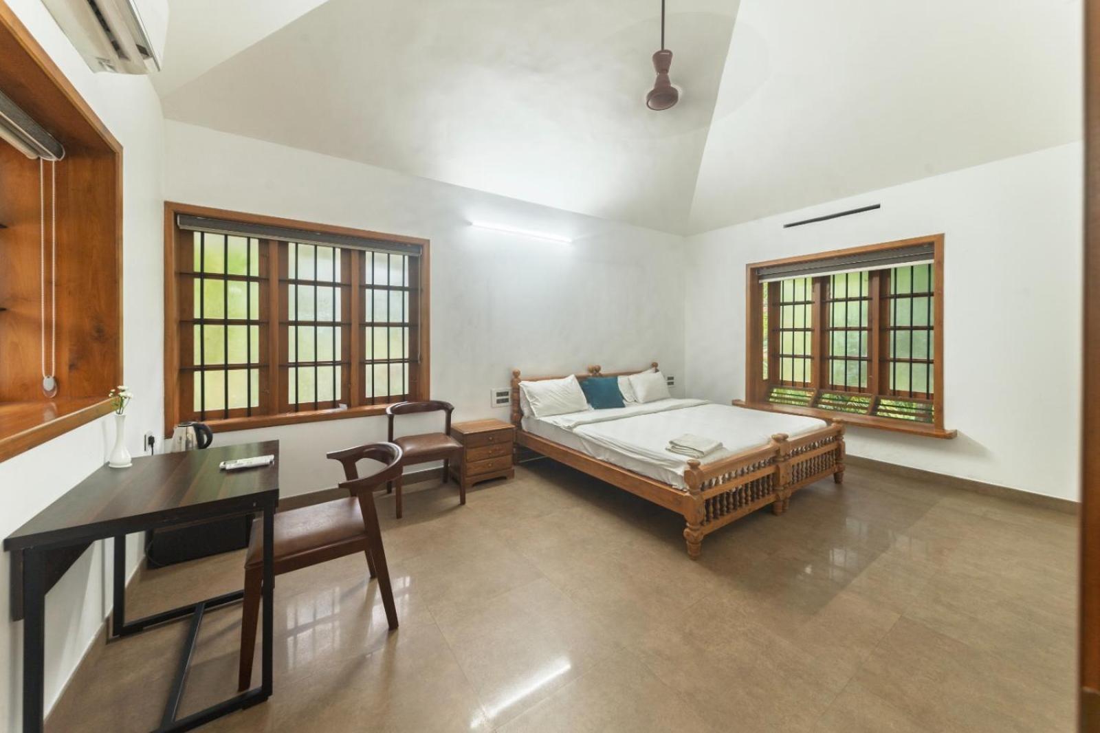 Homestay Waterfront By Palmyra Kollam